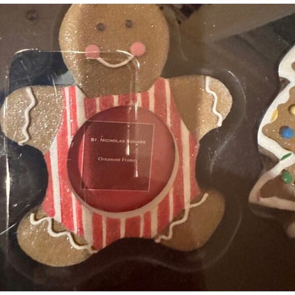 St. Nicholas Square Ornament Frames - Picture 4 of 5